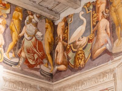 Chiostro minore- fregio allegorico