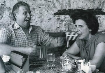 Ada e Mario De Micheli Cantano Anni '70